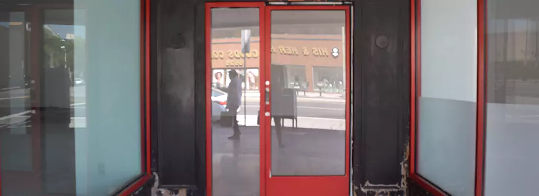 Sliding Motion Sensor Door Service in Laval, QC